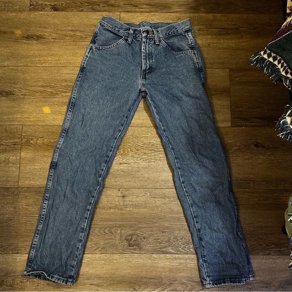 Straight leg Rustler blue jeans